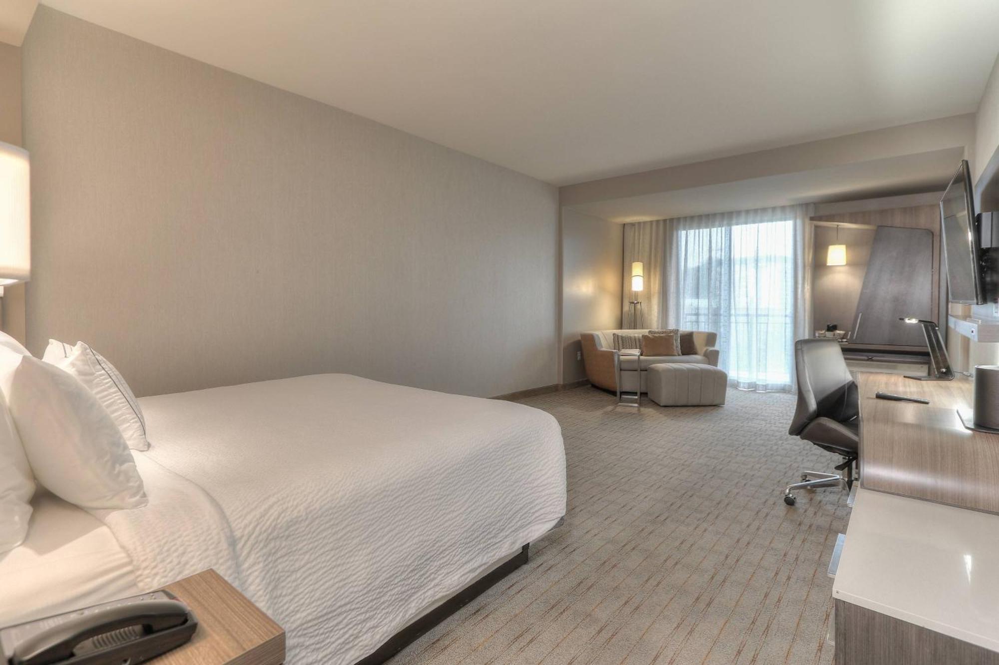 Courtyard By Marriott Pigeon Forge Hotel Exterior photo