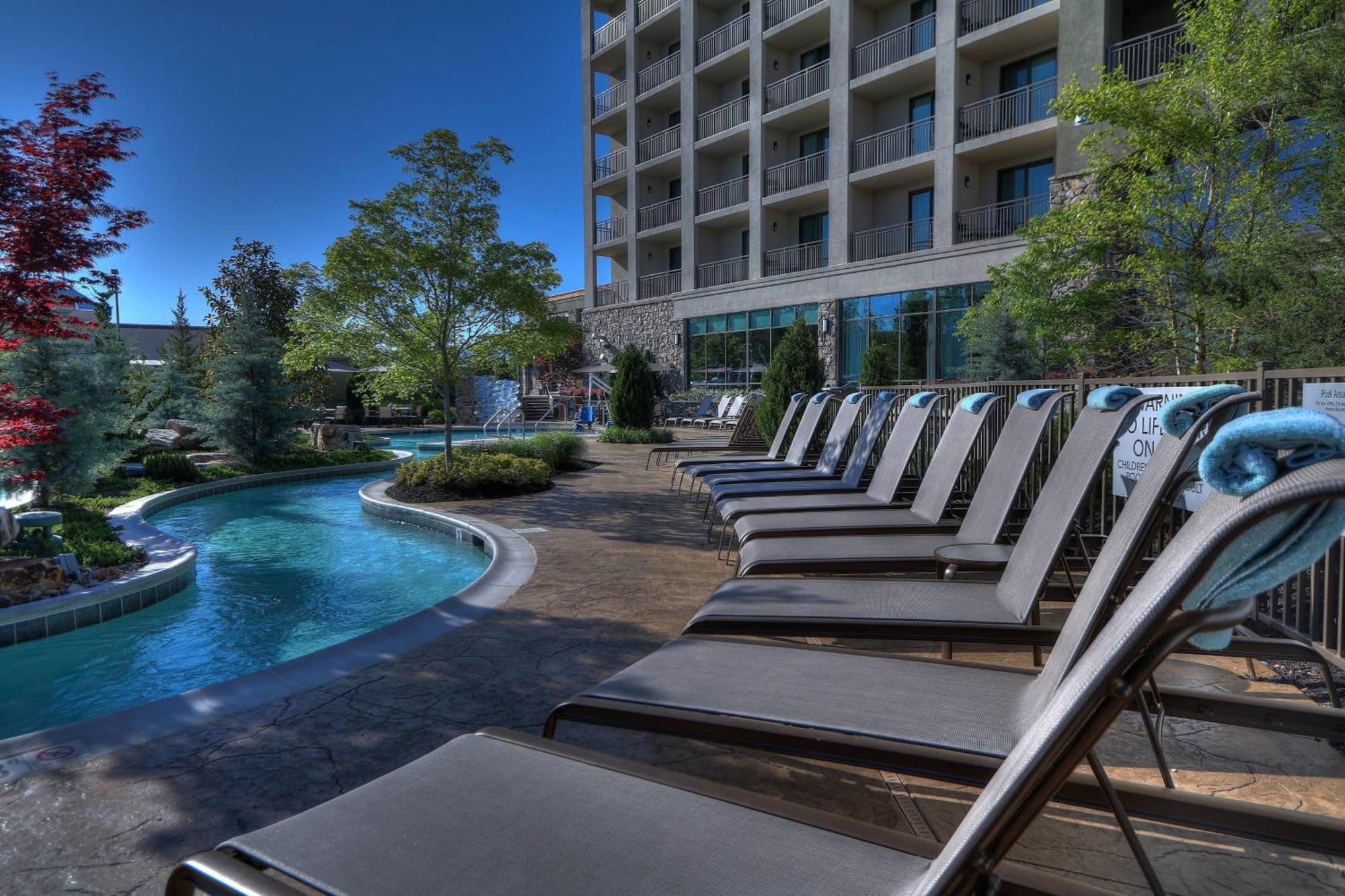 Courtyard By Marriott Pigeon Forge Hotel Exterior photo