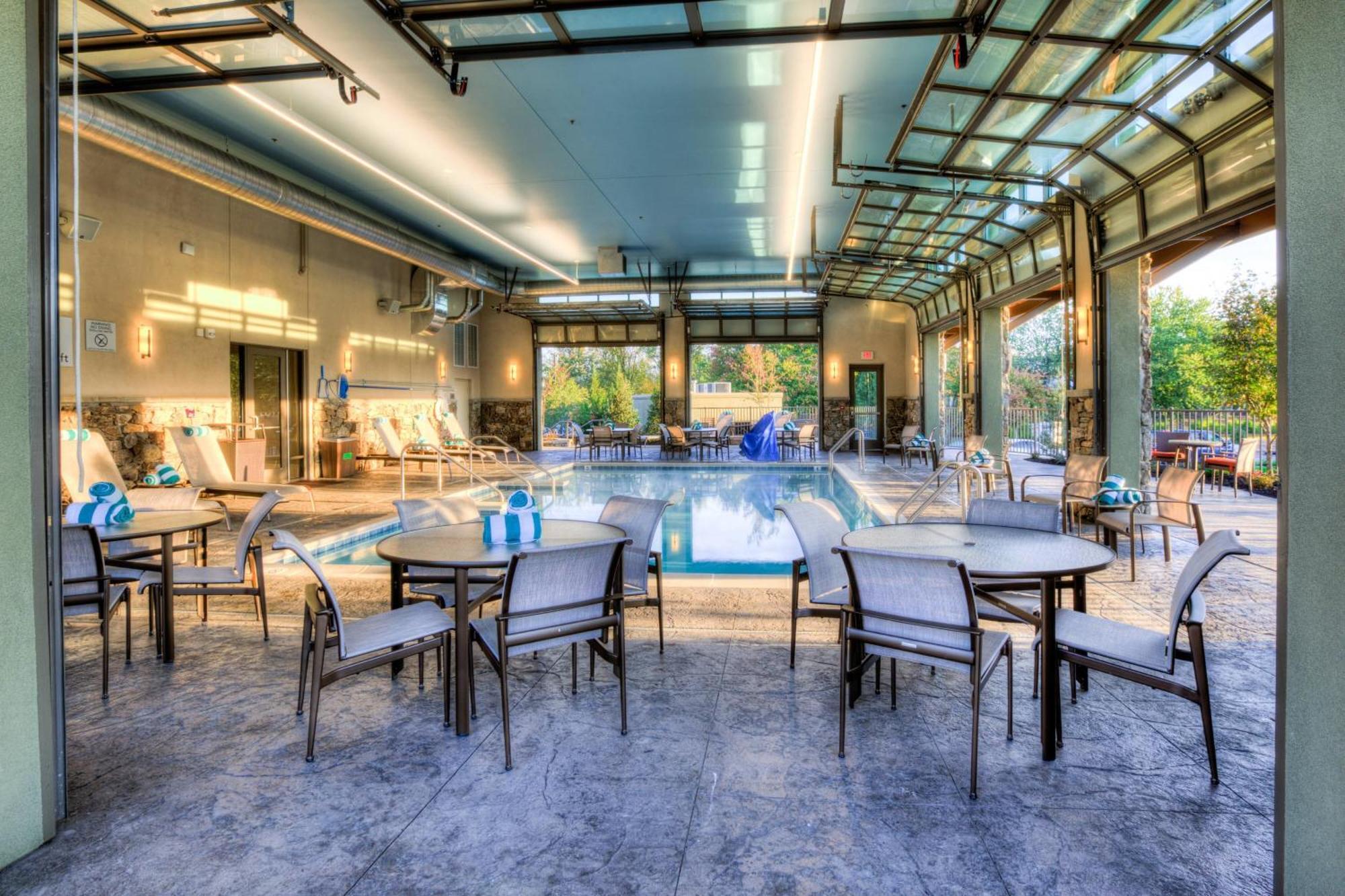 Courtyard By Marriott Pigeon Forge Hotel Exterior photo