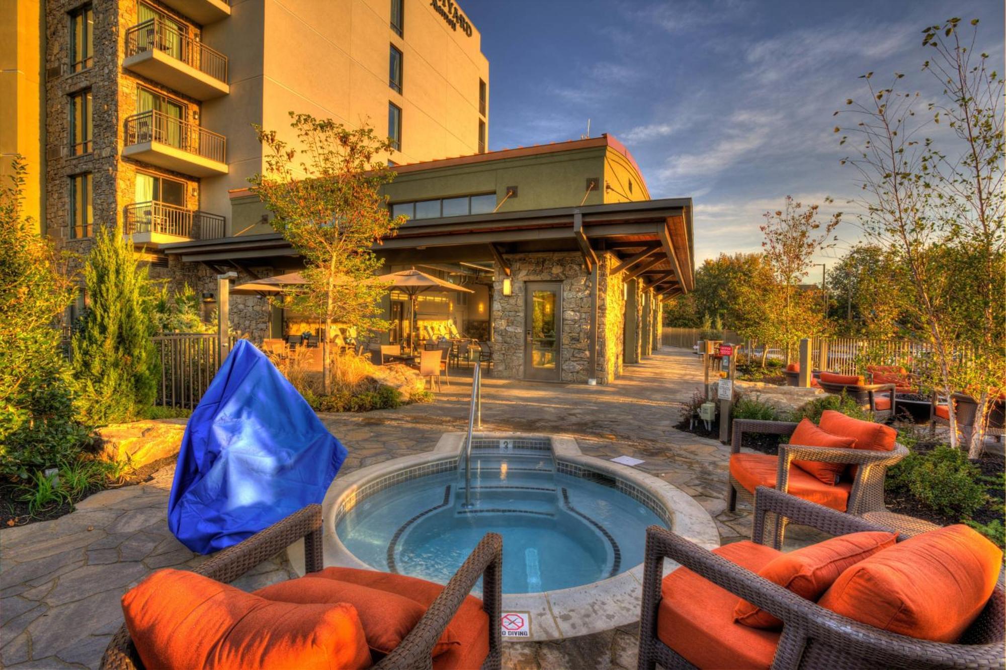 Courtyard By Marriott Pigeon Forge Hotel Exterior photo