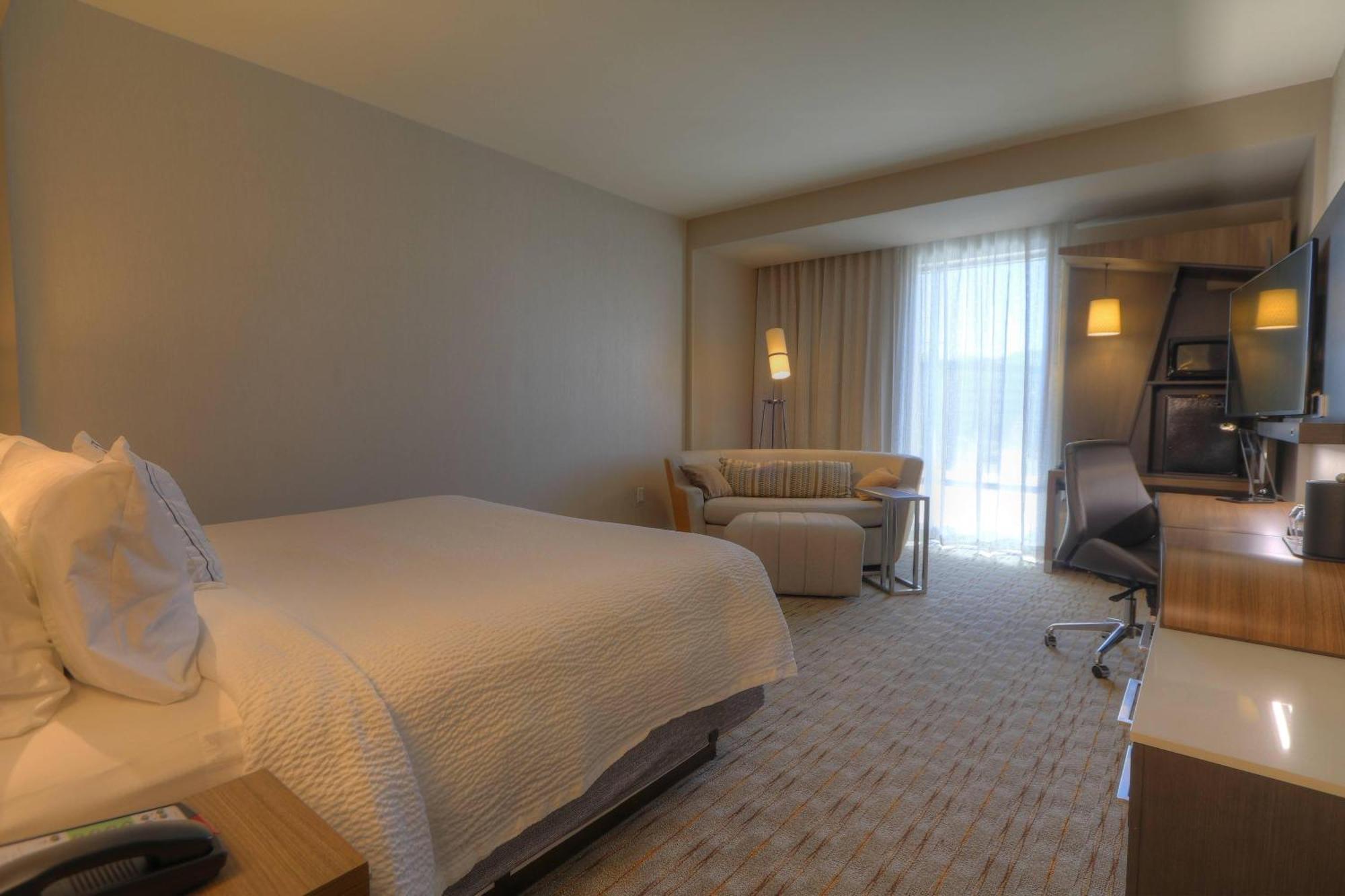 Courtyard By Marriott Pigeon Forge Hotel Exterior photo
